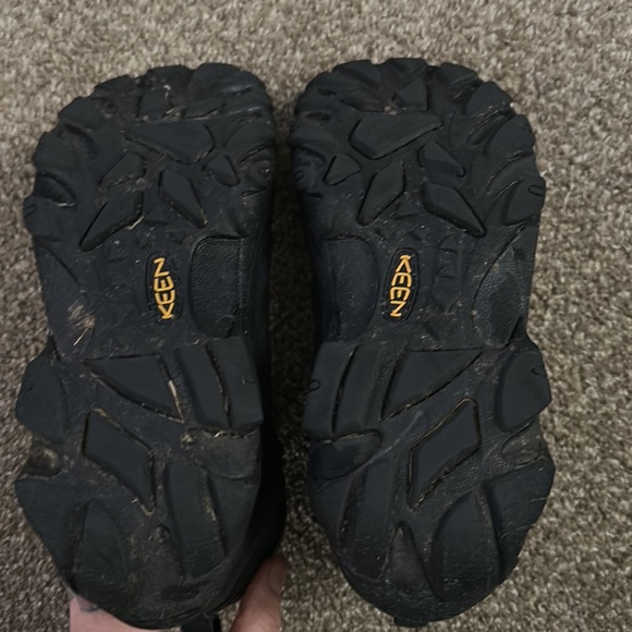 COPY - Men’s Keen Pyrenees Boots - Picture 8 of 9